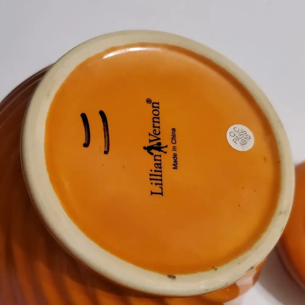 Lillian Vernon Orange Rooster handled lidded storage canister for kitchen 5.5